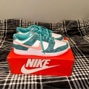 Nike Dunk Low (Snakeskin Washed Teal Bleached Coral)